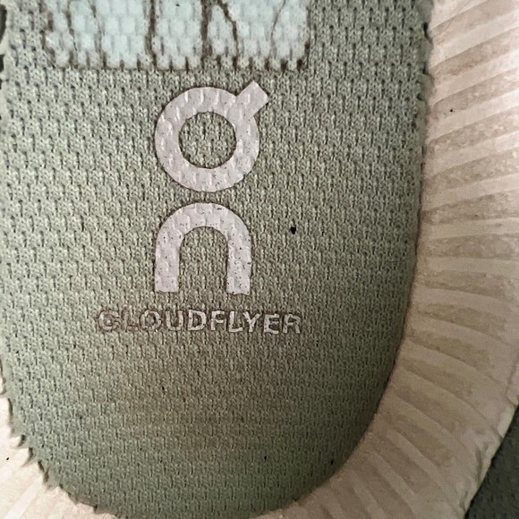 ON Cloudflyer Womens Size 9 Running Shoes Black White Mint Green - Picture 12 of 12